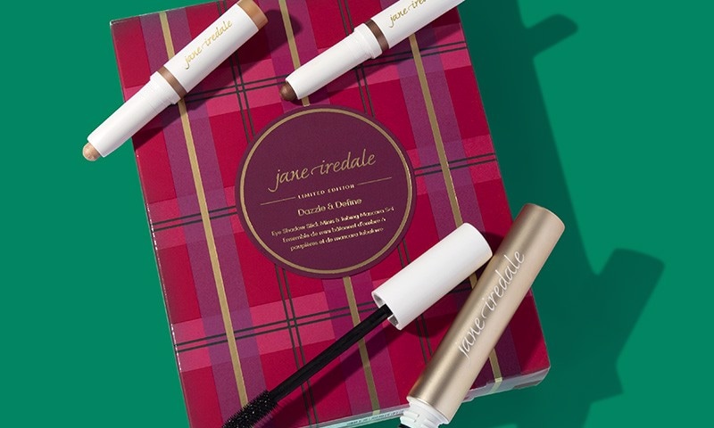 20251027-jane-iredale-makeup-holiday-set-featured