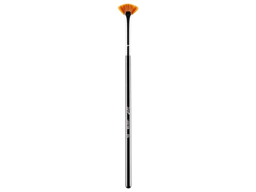 Sigma Beauty E04 - Lash Fan Brush