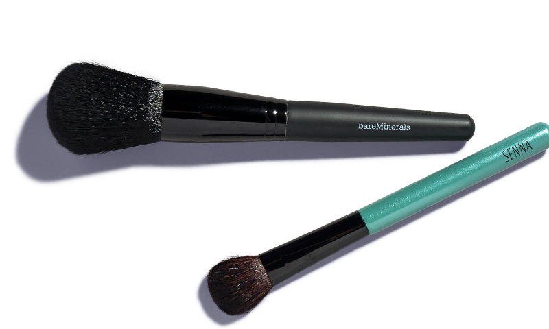 makeup-tools-and-brushes-highlighter-brush-hero-banner