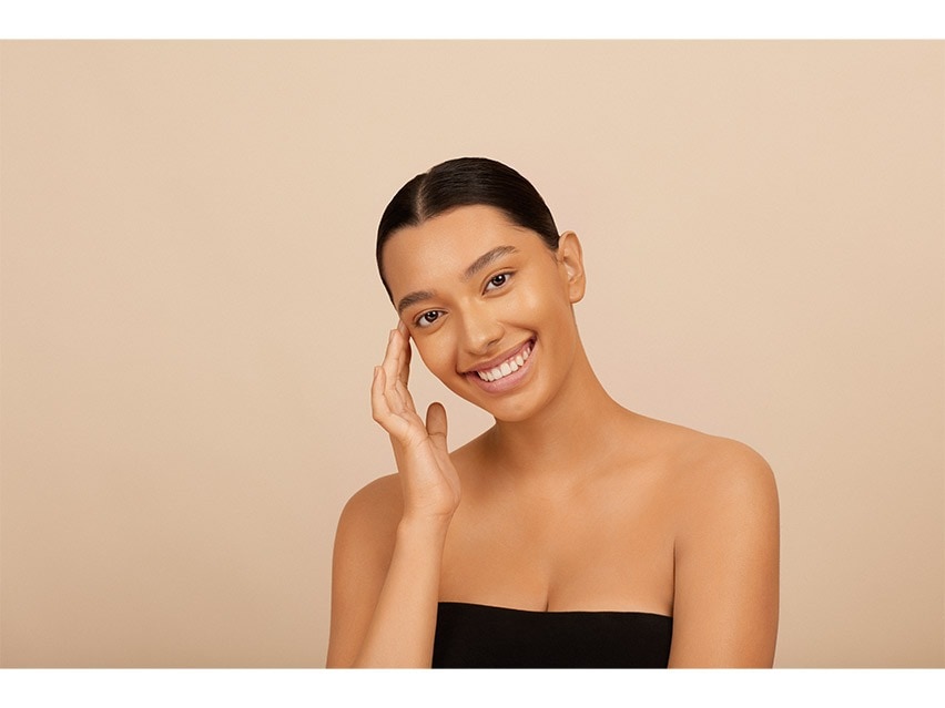 Monika Blunder Blunder Cover All in One Foundation