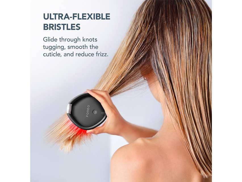FOREO FLIP Play Advanced LED Light Hairbrush &amp; Hair Spritz Duo