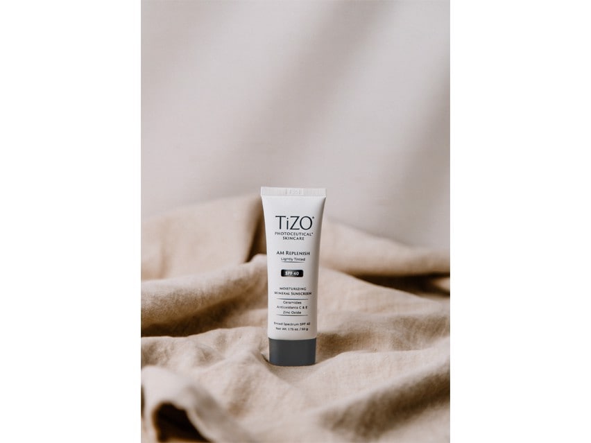 TiZO Photoceutical AM Replenish SPF 40 - Lightly Tinted - 1.75 oz