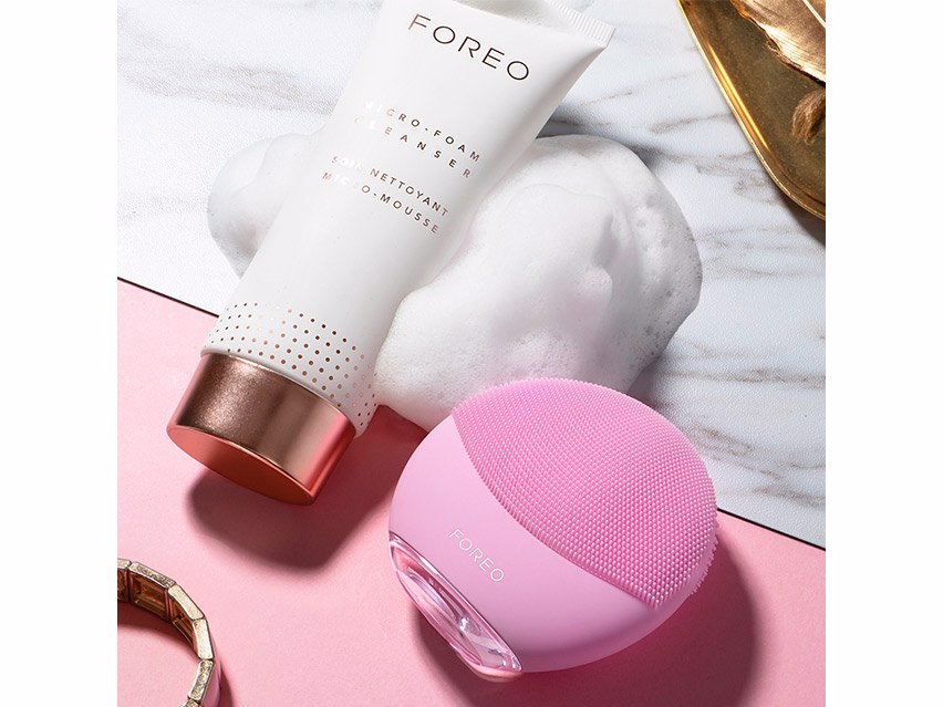 FOREO LUNA Mini 3 Facial Cleansing Device - Pearl Pink