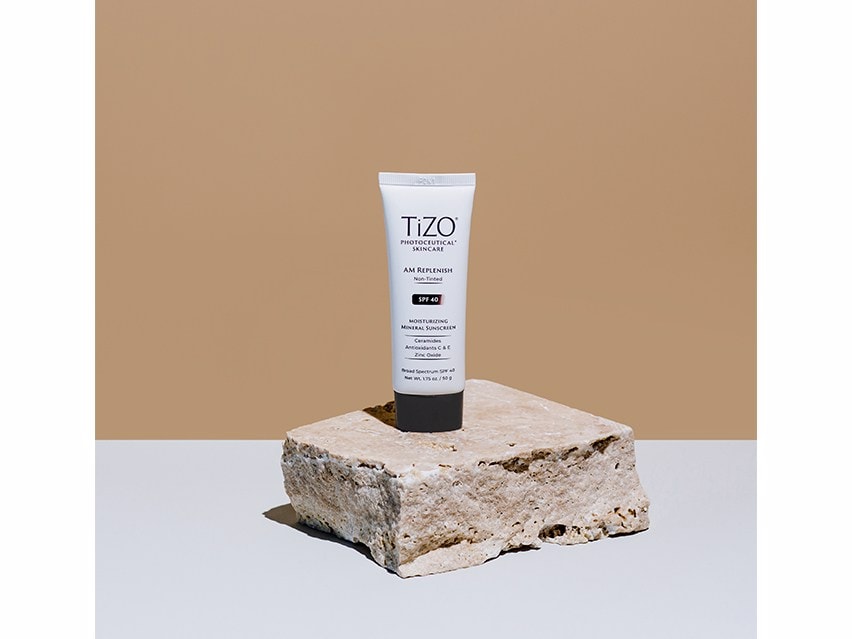 TiZO Photoceutical AM Replenish SPF 40 - Untinted