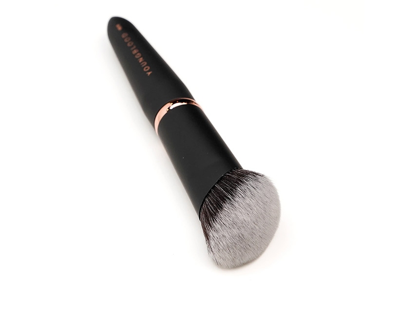 Youngblood Mineral Cosmetics Luxe Creme Contour Brush