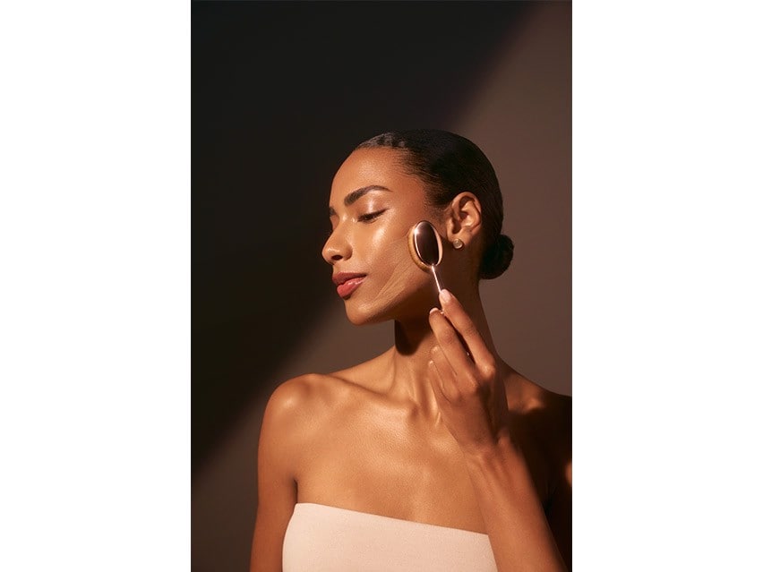 Natura Bisse Diamond Cocoon Sheer Cream - Deep - 1.7 fl oz