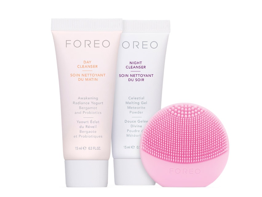 Foreo LUNA play Pearl Pink + Day & Night Cleansers