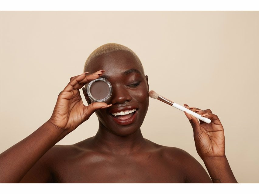 Monika Blunder Blunder Cover All in One Foundation - 10 - Zehn