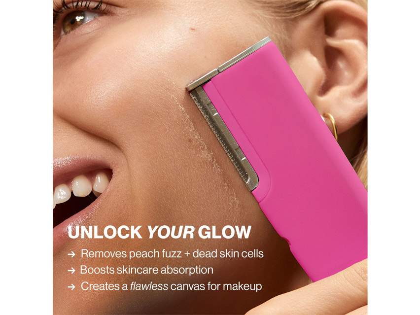 DERMAFLASH LUXE+ Anti-Aging, Exfoliation + Peach Fuzz Removal Set
