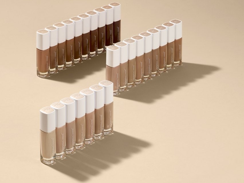 jane iredale Skintuition SPF 30 Radiance Boosting Liquid Foundation