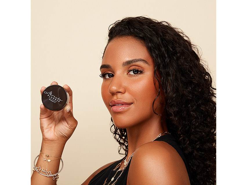 Monika Blunder Blunder Cover All in One Foundation