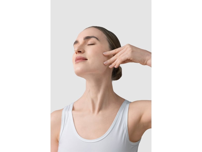 ReVive Skincare Anti-Gravity Lifting Face Mask