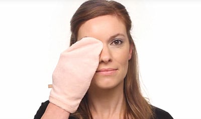 How to remove makeup with the jane iredale Magic Mitt, beauty products 