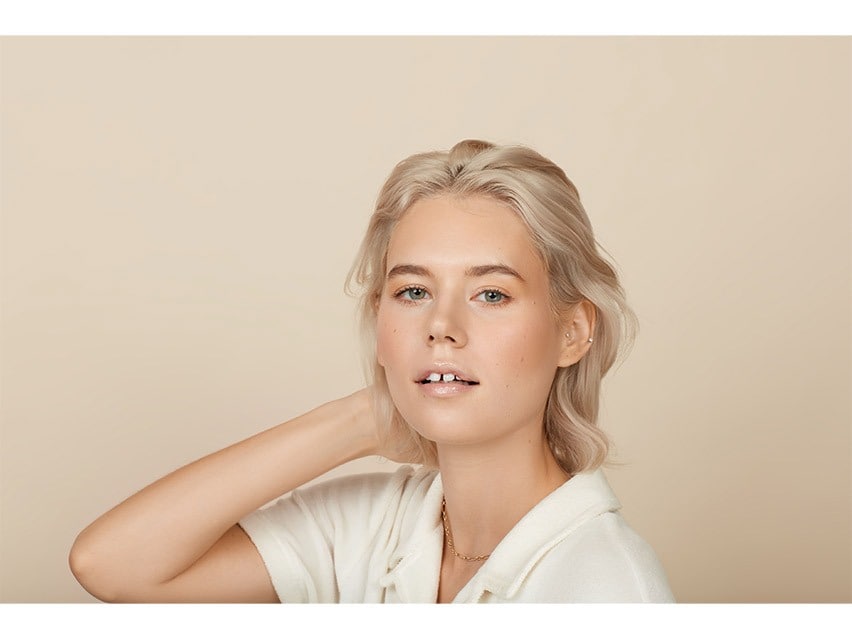 Monika Blunder Blunder Cover All in One Foundation