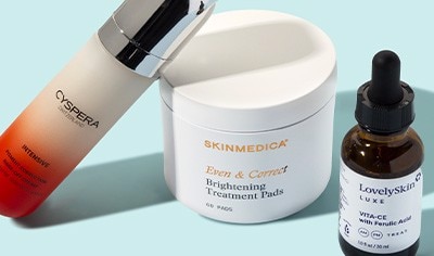 Post-summer skin discoloration: The best ingredients & products to fade dark spots