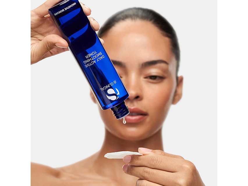 iS CLINICAL Daily Active Smoothing Toner