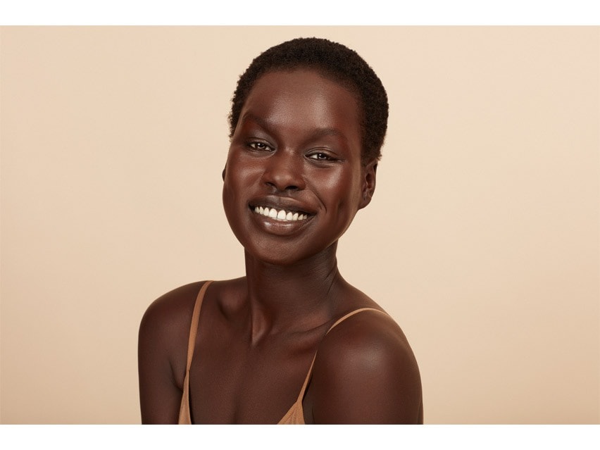 Monika Blunder Blunder Cover All in One Foundation