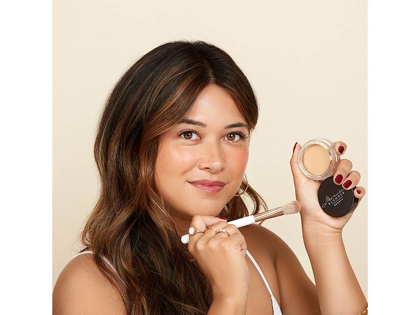 Monika Blunder Blunder Cover All in One Foundation