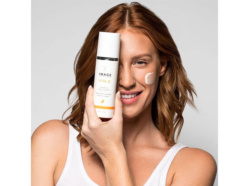 IMAGE Skincare Vital C Hydrating Facial Cleanser