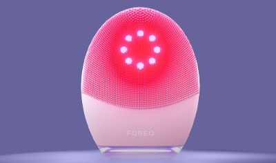 The FOREO Luna 4 Plus device pictured against a neutral background