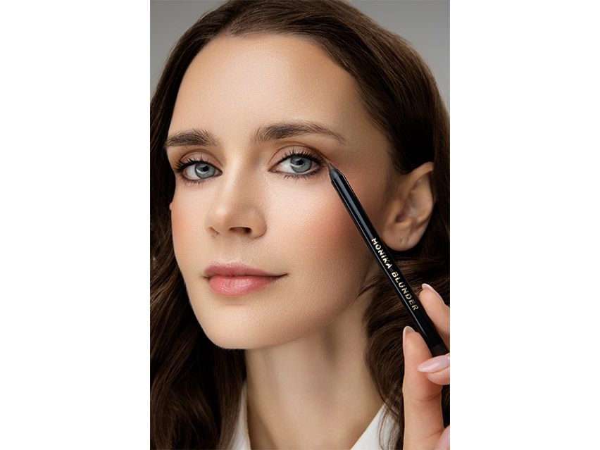 Monika Blunder Eye Deal Liner Pencil