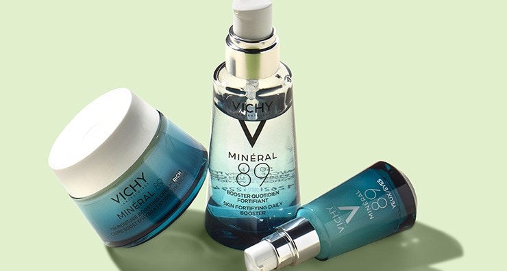 Vichy Mineral 89 products on a light green background.