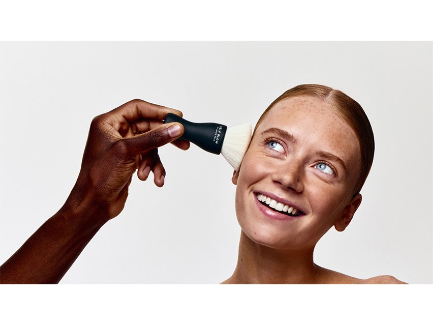 Self Glow by James Read Sunbrush Face &amp; Body Glow Brush